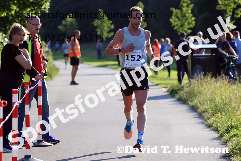 The 2024 Elswick Harriers Newburn River Run, Newcastle upon Tyne.  Photo: David T. Hewitson/Sports for All Pics
